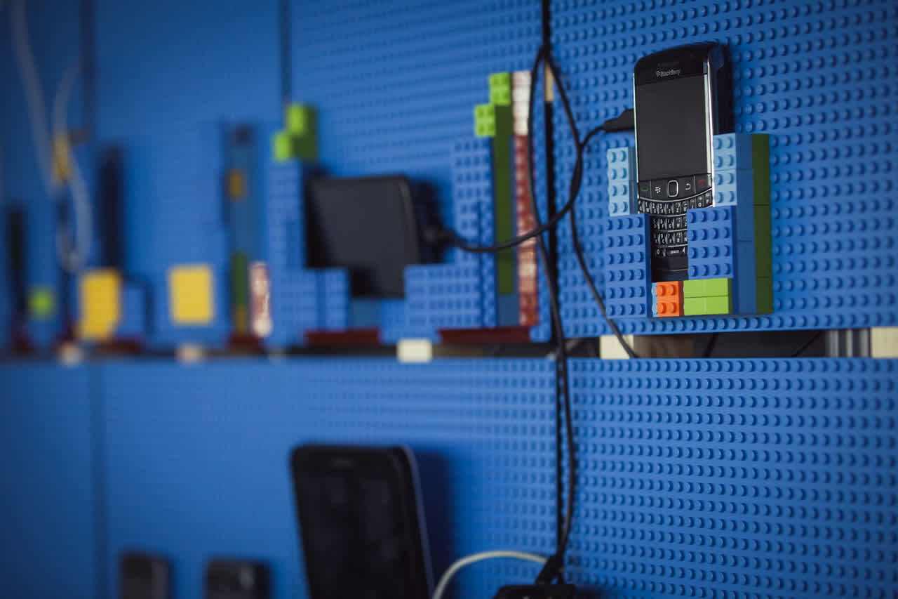 0265 edenspiekermann%20Lego-Wand